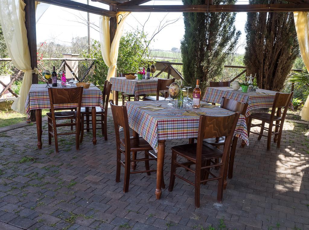B&B Corte Degli Struzzi 佩夏罗马纳 外观 照片